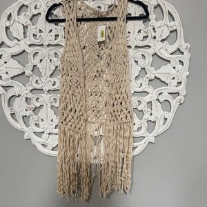 Boho Crochet Fringe Vest in Neutral Beige Coachella size Medium hippie  NWT